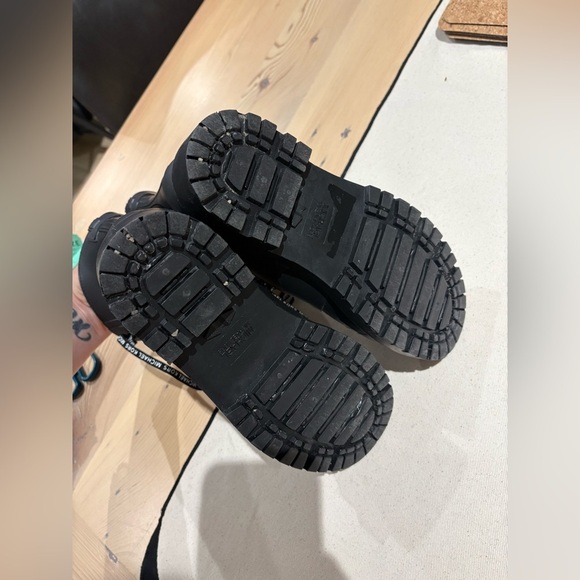 EUC-MICHAEL MICHAEL KORS
Montaigne PVC Rain Boot - Picture 5 of 8